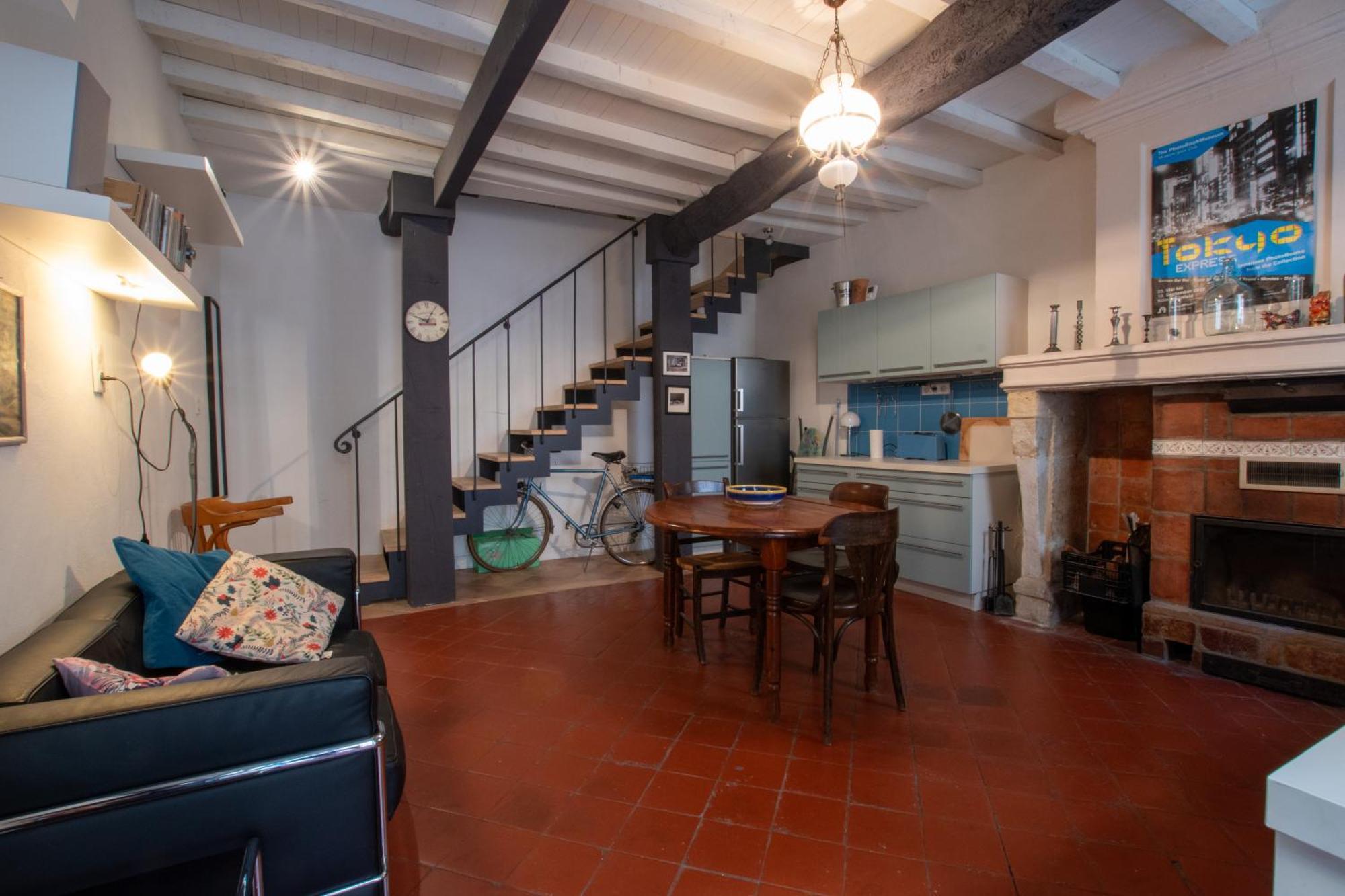 Ecrivain - Maison Avec Terrasse Arles Luaran gambar