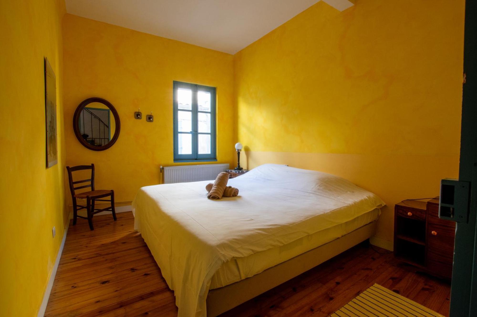 Ecrivain - Maison Avec Terrasse Arles Luaran gambar
