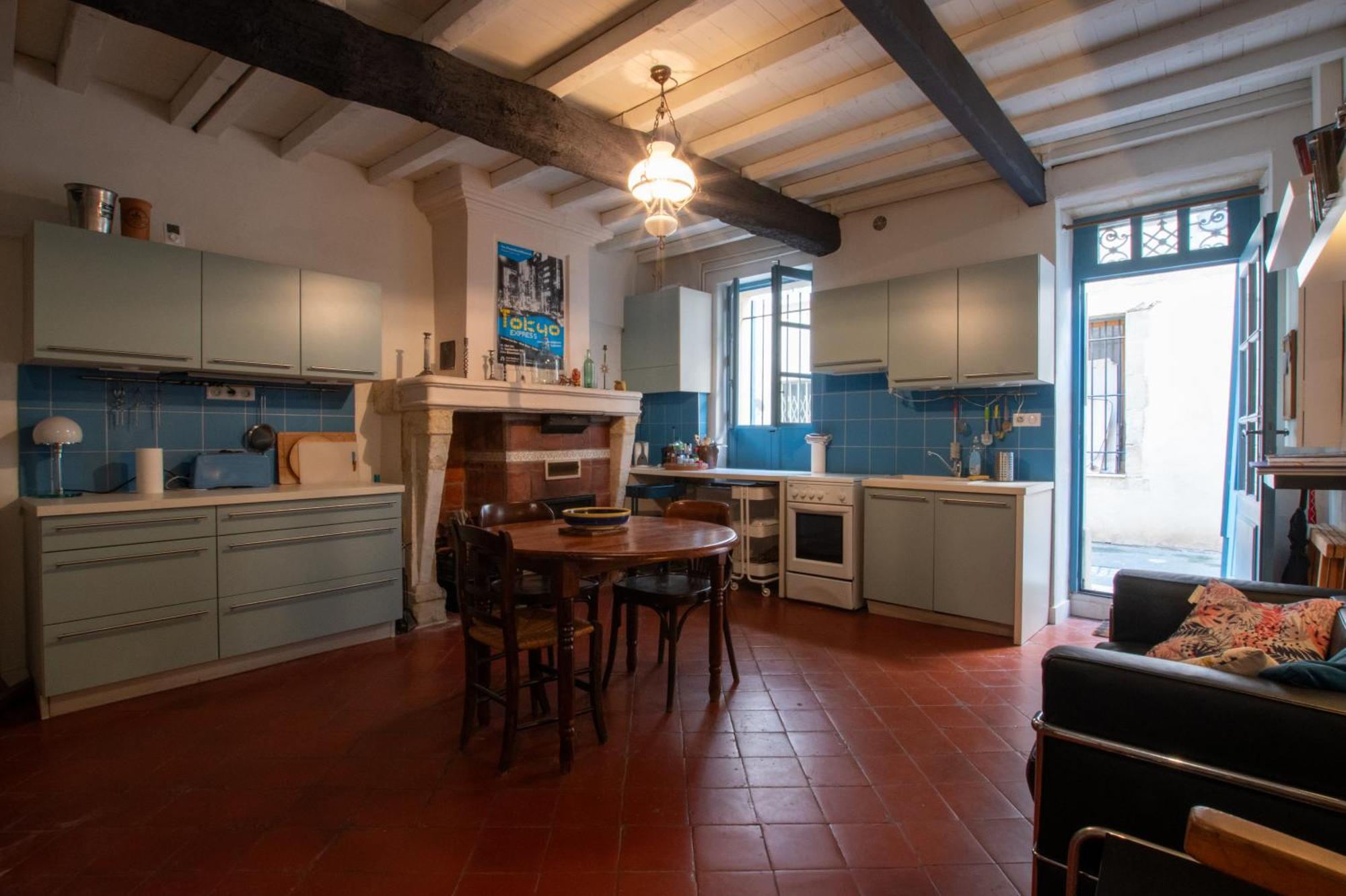 Ecrivain - Maison Avec Terrasse Arles Luaran gambar